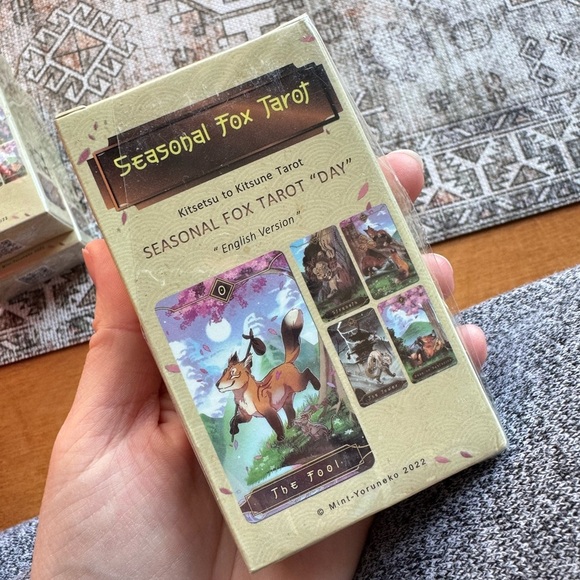 Seasonal Fox Tarot Deck - Picture 1 of 3